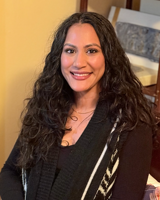 Photo of Zoha Alam, Marriage & Family Therapist, MS, LMFT