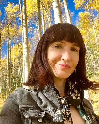 Photo of Roxanne MacManus, Pre-Licensed Professional