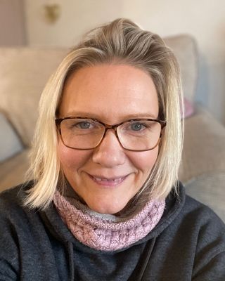 Photo of Natalie Scott, Counsellor, DCounsPsych, MBACP