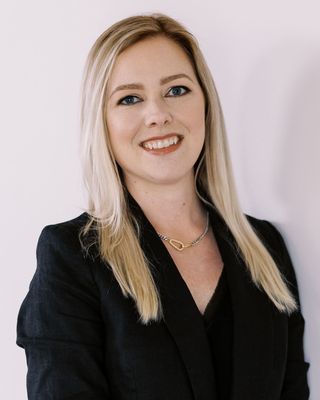 Photo of Dr. Jenny White, Psychologist, PsyD, MBA