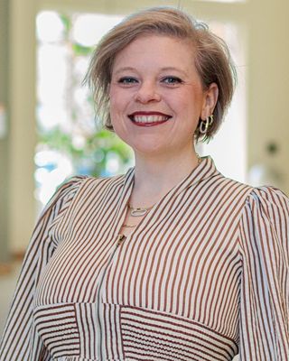 Photo of Leslie Armstrong, Licensed Professional Counselor, LPC, MS