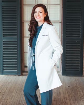 Photo of Lorena O'Toole Del Toro, Psychiatric Nurse Practitioner, MSN, APRN, PMHNP