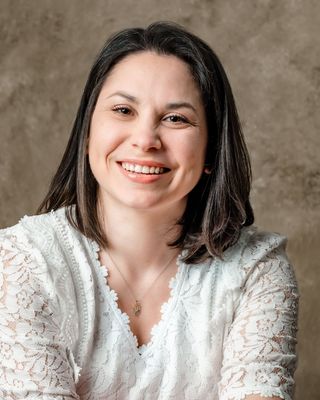 Photo of Ainsley Powell, Registered Psychotherapist (Qualifying), MA