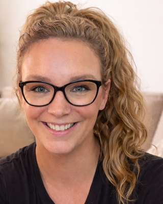 Photo of Courtney Carroll, Marriage & Family Therapist, LMFT