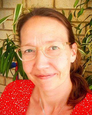 Photo of Linda van Leeuwen, Clinical Social Work/Therapist in Victoria