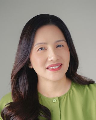 Photo of Beverly Foo, Counsellor, MA