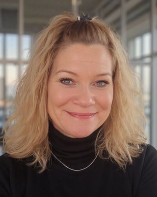 Photo of Lisa Wagoner Hairston, Licensed Professional Counselor, MS, LCMHC, CRC