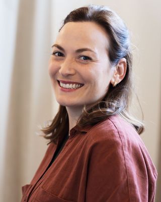 Photo of Erin Ticknor, Counsellor, MACP, RCC