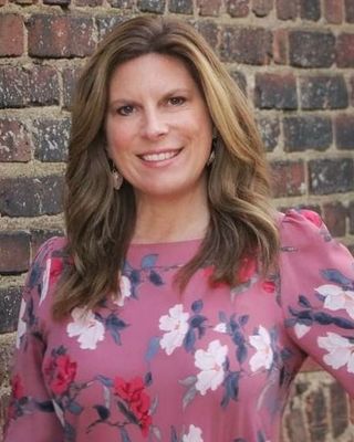 Photo of Lori Bushell, Licensed Professional Counselor in Deerfield, IL