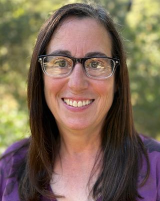 Photo of Elizabeth Hartman, Clinical Social Work/Therapist, LCSW