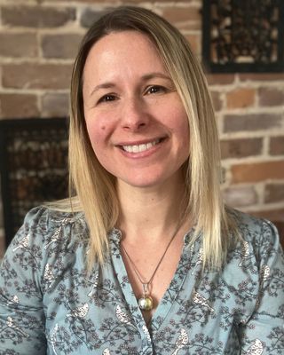 Photo of Shawna Banville - Shawna Banville, Art-Psychotherapist, Registered Psychotherapist, BA, AT