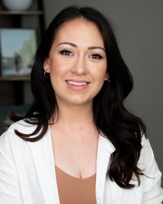 Photo of Steph Paolucci, MA, RYT, Registered Psychotherapist in Pickering