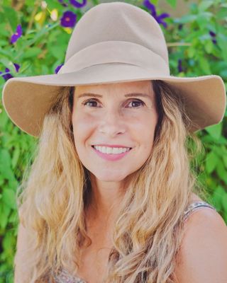 Photo of Julie Dahlhauser Gruber, Marriage & Family Therapist Associate in Solana Beach, CA