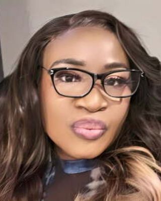 Photo of Roberta Iyamu, Psychiatric Nurse Practitioner