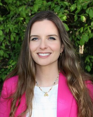 Photo of Alanna Johnson-Finn, Marriage & Family Therapist Associate, MA