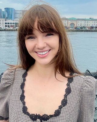 Photo of Arielle Ruggeroli, Licensed Professional Counselor Candidate, MA, LPCC