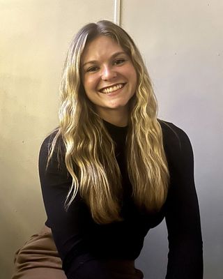 Photo of Lindsey Youngquist, Licensed Clinical Mental Health Counselor Associate, LCMHCA, MEd, EdS