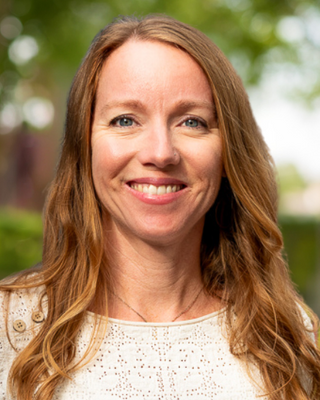 Photo of Jocelyn Elderkin, Marriage & Family Therapist, MA, LMFT, PMH-C