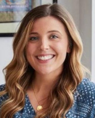 Photo of Nicole Carl, Licensed Professional Counselor in River North, Chicago, IL