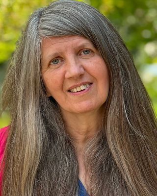 Photo of Sally Anne Beckers, Counsellor, MBACP