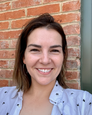 Photo of Regina Dumansky, Marriage & Family Therapist, MA, LMFT