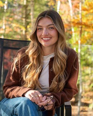 Photo of Emma Hough, Registered Psychotherapist, RP, RCC, MACP