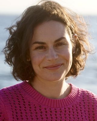 Photo of Katie Connolly, Counsellor, CCC, RCC
