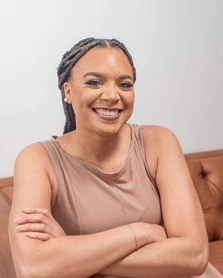 Photo of Alandria Hunter, Licensed Clinical Mental Health Counselor, LCMHC, CCTP