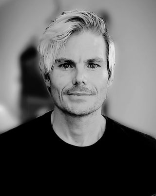 Photo of Robbie Jones - Palm Hearts Online Coaching, MSocSci