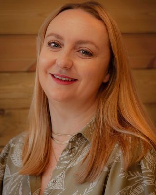 Photo of Liz Norris, Counsellor, MBACP