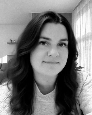 Photo of Kelly Wilson, Clinical Social Work/Therapist, LLMSW
