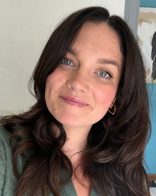 Photo of Amy Murrin, Counsellor, MBACP