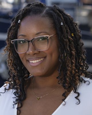 Photo of Dr. Shantel Crosby, Clinical Social Work/Therapist, PhD, LCSW
