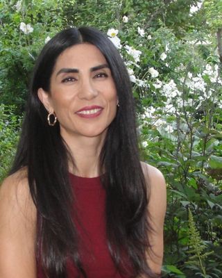 Photo of Alieh Roozikhah, Registered Psychotherapist (Qualifying)