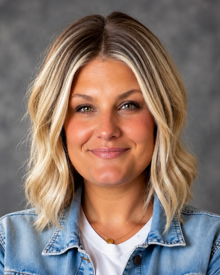 Photo of Caitlin Keener, Clinical Social Work/Therapist, MSW, LSW