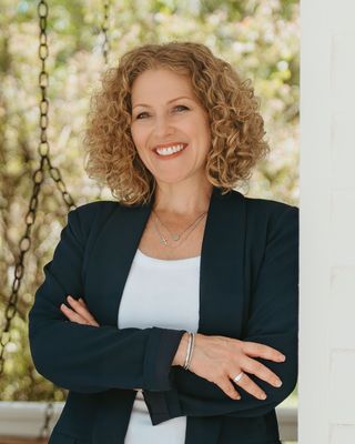 Photo of Maggie Roney, Licensed Professional Counselor, MS, NCC, LPC, ICP, AFMC