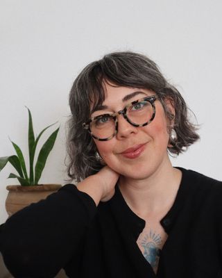 Photo of Krista Hull, Registered Psychotherapist, MACP, BA, BFA