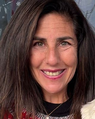 Photo of Elyse Hillary Daignault, Clinical Social Work/Therapist, LICSW