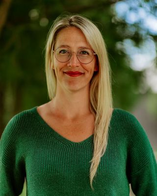 Photo of Janina Gillespie, Registered Psychotherapist, MA