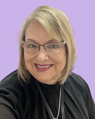 Photo of Lisa Anne Smith, Clinical Social Work/Therapist, MSW, LCSWW