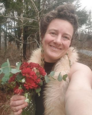 Photo of Mollie McElroy - Mollie McElroy - Grief Counseling