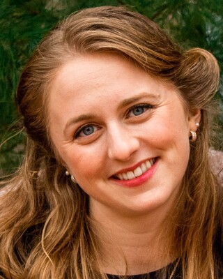 Photo of Alysha Plaggemeier, Registered Psychotherapist in Barrie, ON