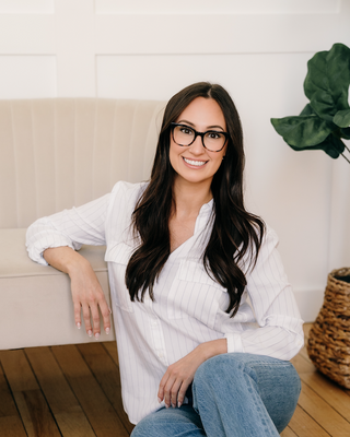 Photo of Hailey Rutherford - Time to Grow Psychotherapy, Registered Psychotherapist, RP, RSW