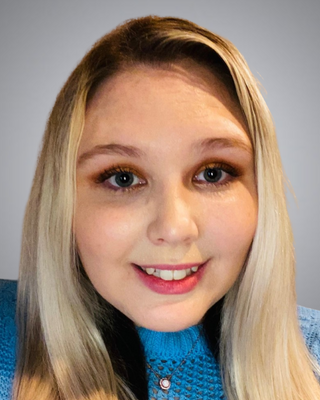Photo of Jaclyn DeLauretis, Physician Assistant in Warren, NJ