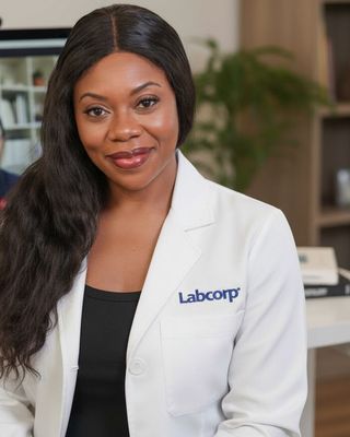 Photo of Jeannette Muamba, Psychiatric Nurse Practitioner, PMHNP, BC