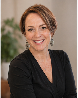 Photo of Meghan Dahlin - Busy Bee Therapy, LLC, Counselor, LCPC, CMHC, LMHC, LAC, LPC