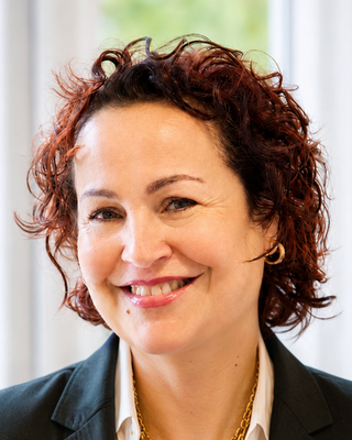 Photo of Danielle Lemer, Counsellor, MBACP