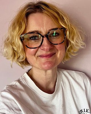 Photo of Eve Barker, Counsellor, MBACP