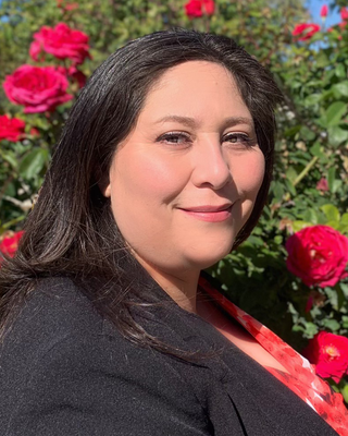 Photo of Rosa Barraza, Clinical Social Work/Therapist, LCSW