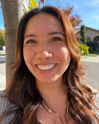 Photo of Linda Vera, Registered Associate Clinical Social Worker, ACSW
